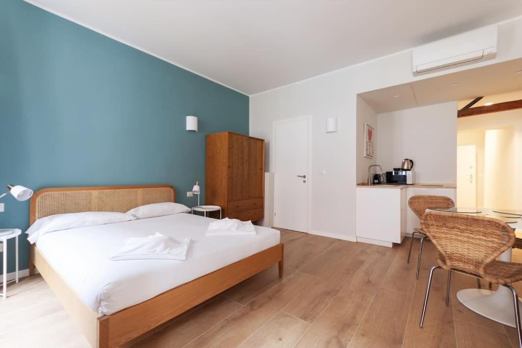 Youhosty - Ticinese Suite 1 Милан Экстерьер фото